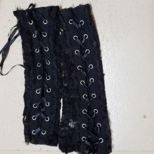 Gothic set of gloves/accessories